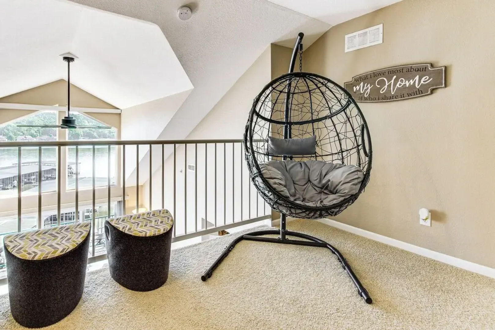On-site Lake of the Ozarks Access: Camdenton Condo