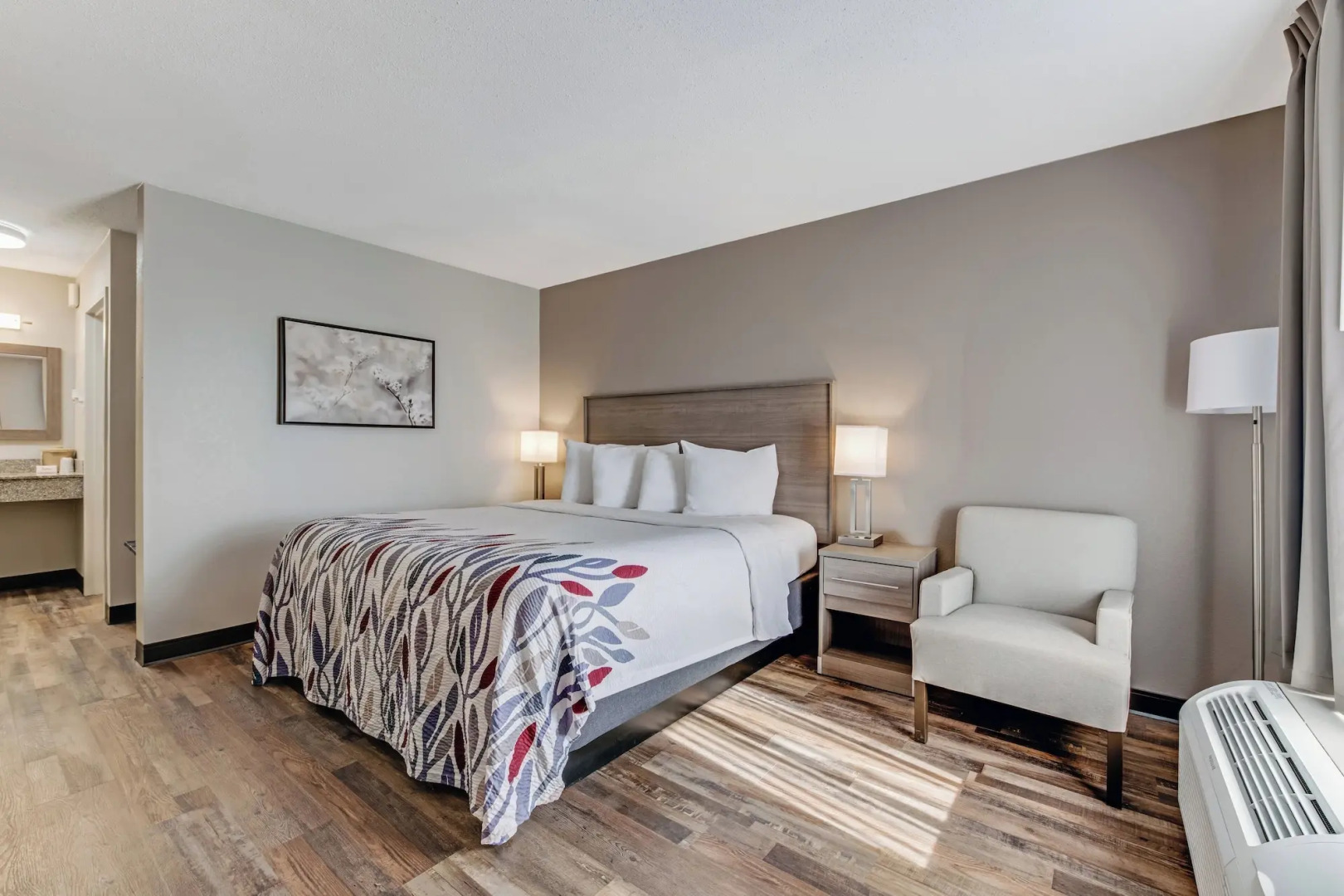 Red Roof Inn & Suites Wilkesboro