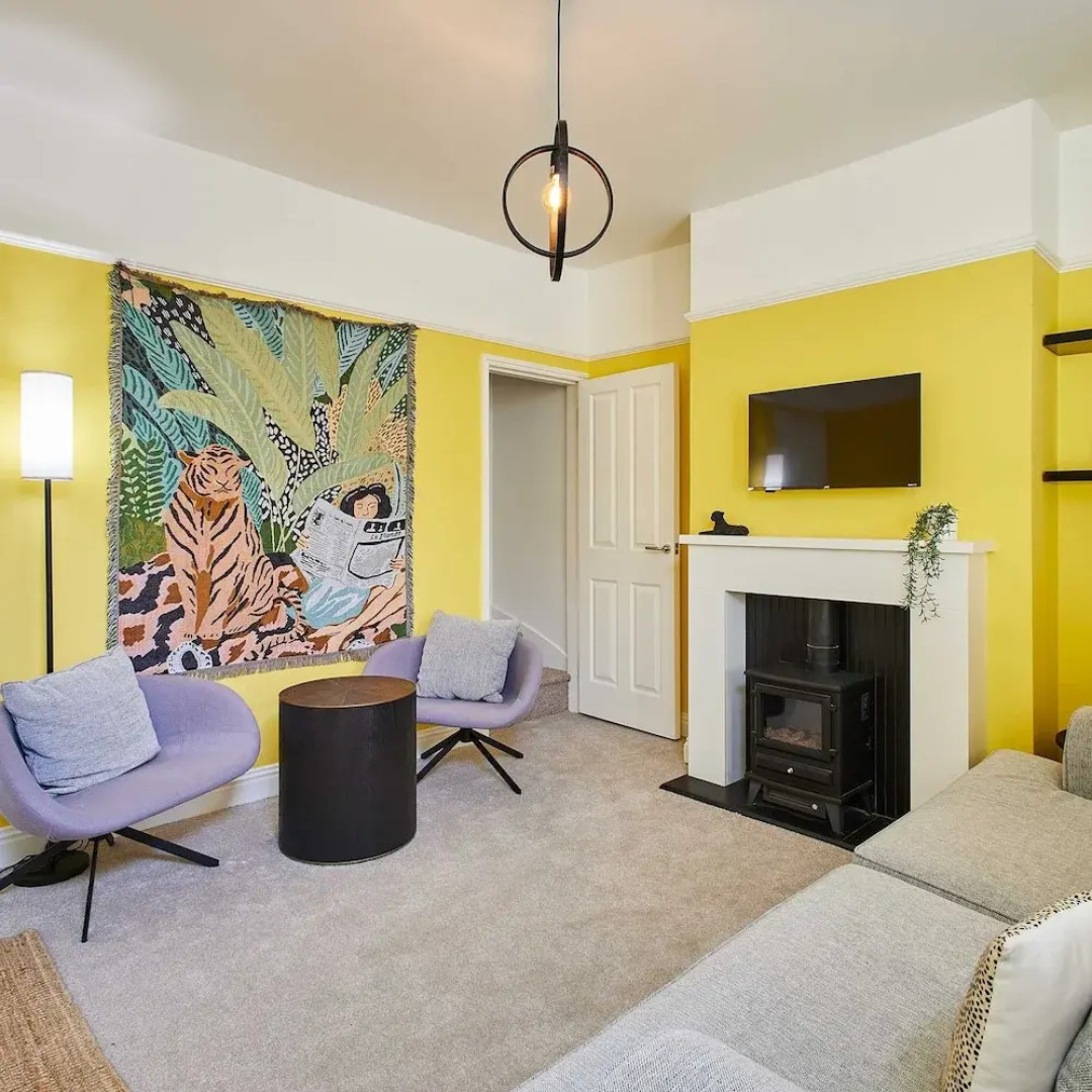 Host Stay Wild Springs