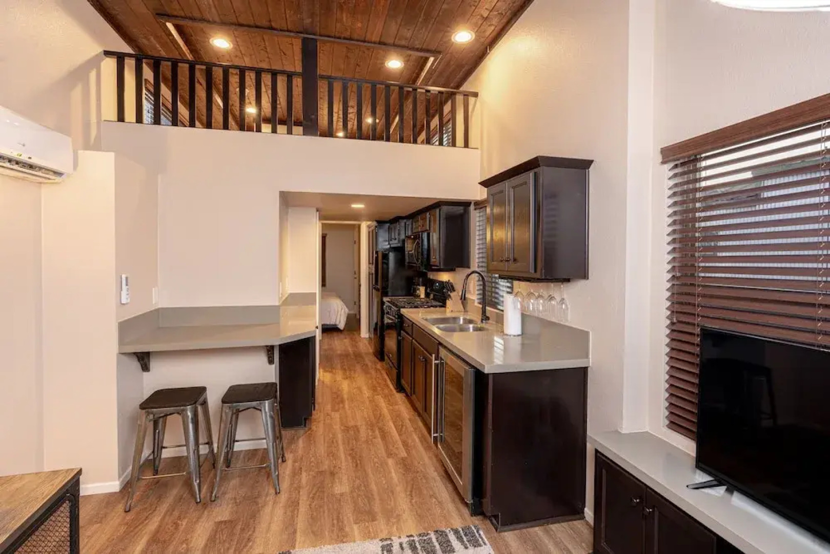 Cava Robles RV Resort