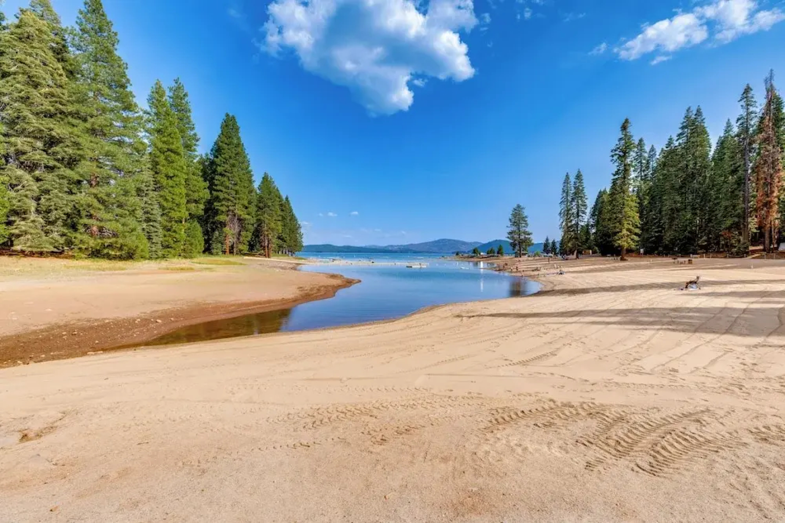 1 Mi to Beach & Golf Course! Lake Almanor Cabin