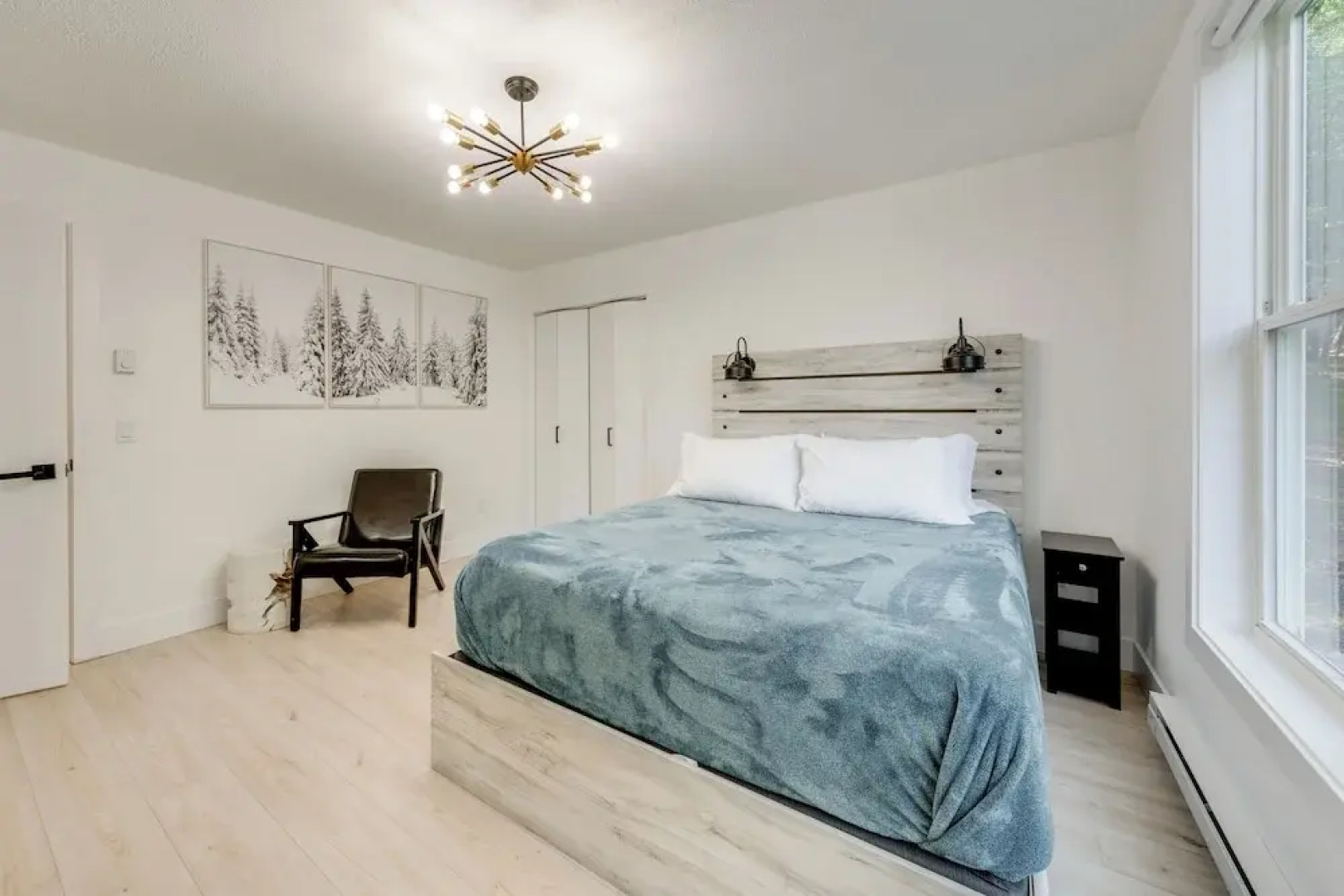 Private Yard, Playset: Family Home in Penn Estates