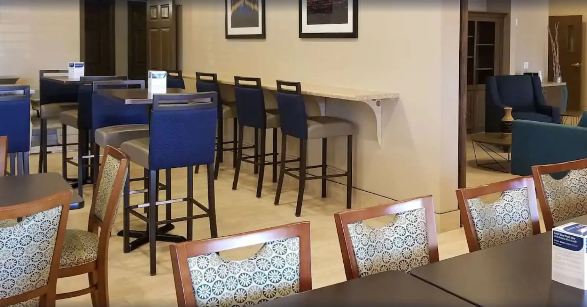 Comfort Inn & Suites Tempe Phoenix Sky Harbor Airport