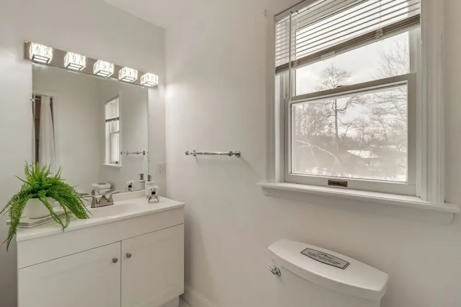 Chic Pocono Hideaway w/ Private Indoor Sauna