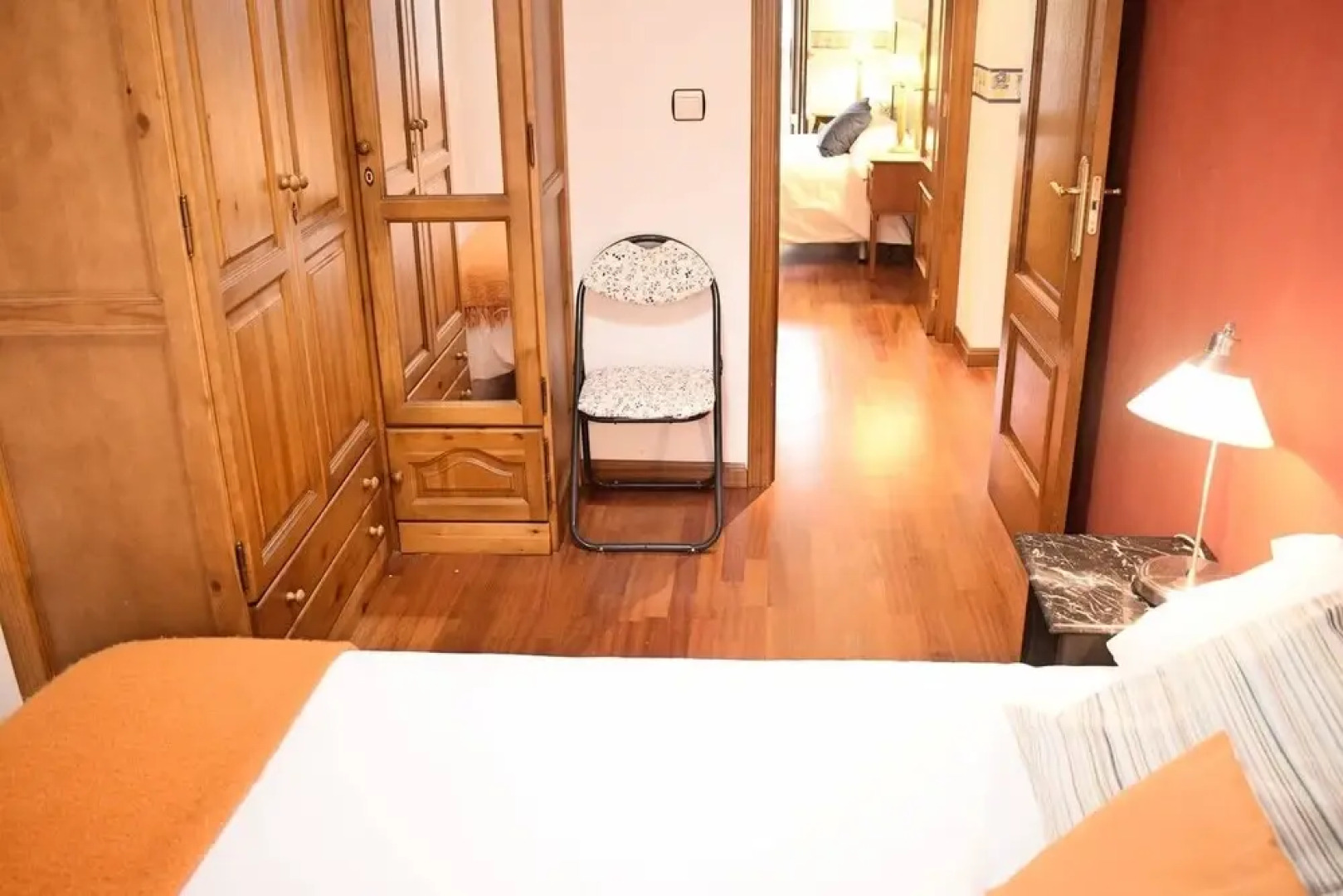 Arás Home. Gran Cocina, Terraza y Garaje