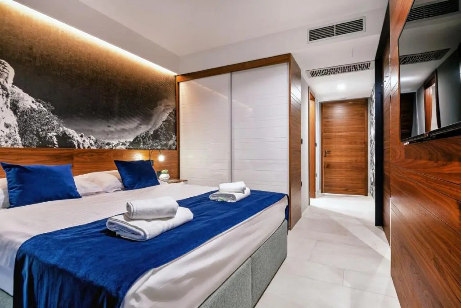 Luxury Villa Delight I Promajna with pool, gym, sauna and jacuzzi