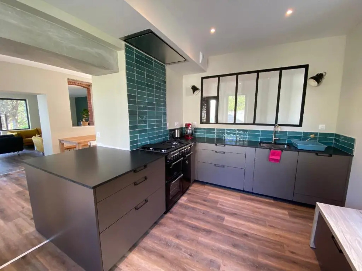 L Alouette by Icone Collection