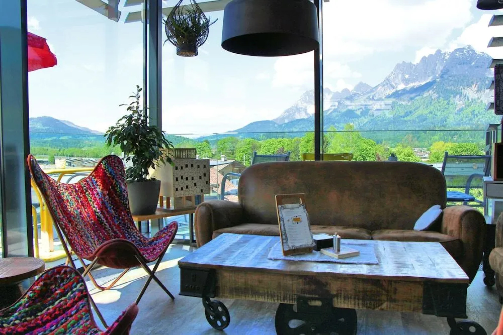 Cubo Sport & Art Hotel