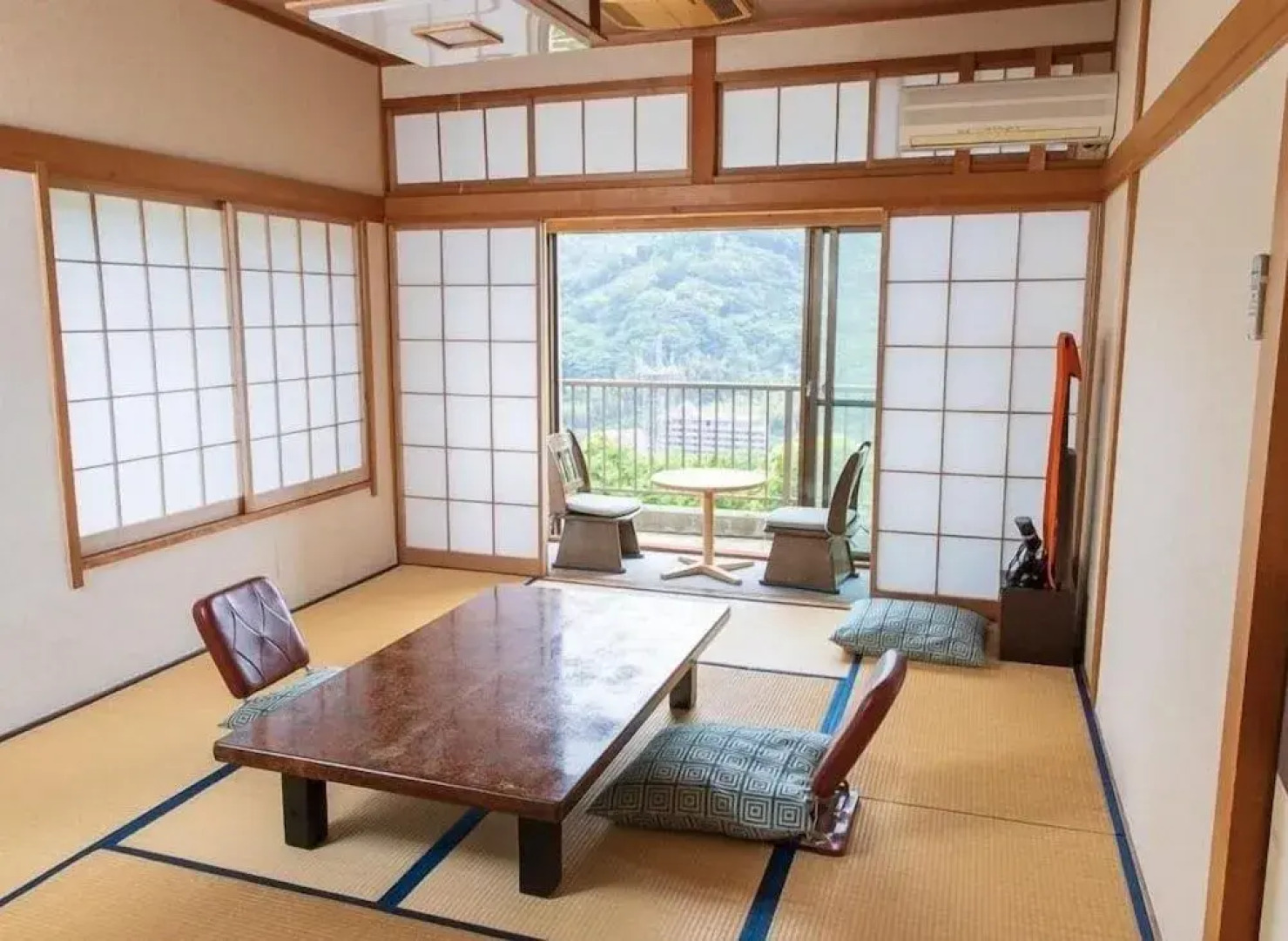 Yugawara Onsen Apolosou