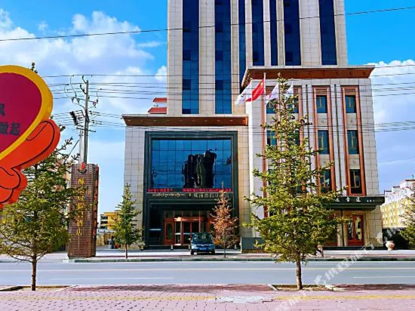 Butter Lamp Holiday Hotel