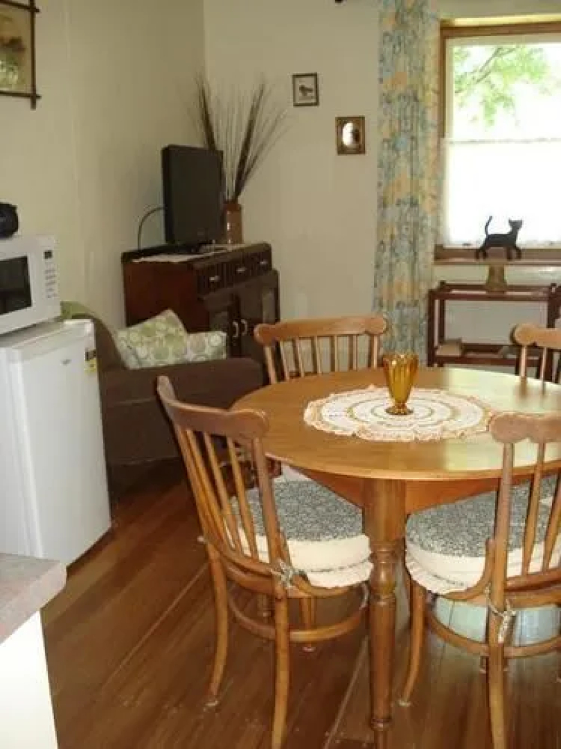 Christopher Hall's Colonial Accommodation