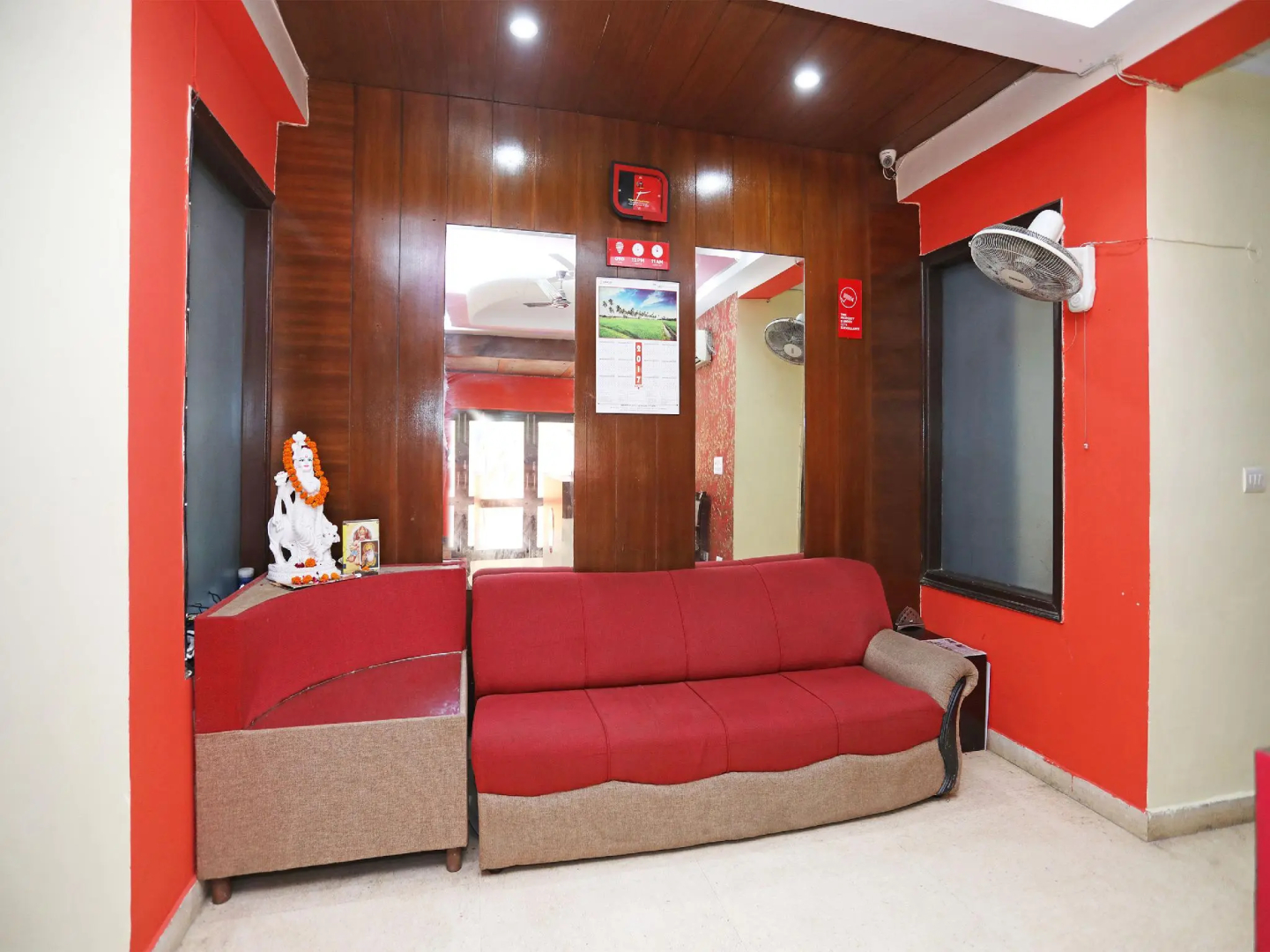 OYO 641 Grand Place