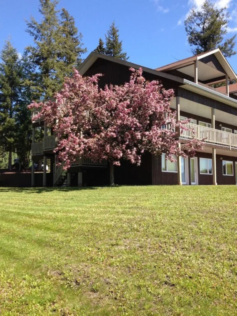 Tyee Lake Lodge