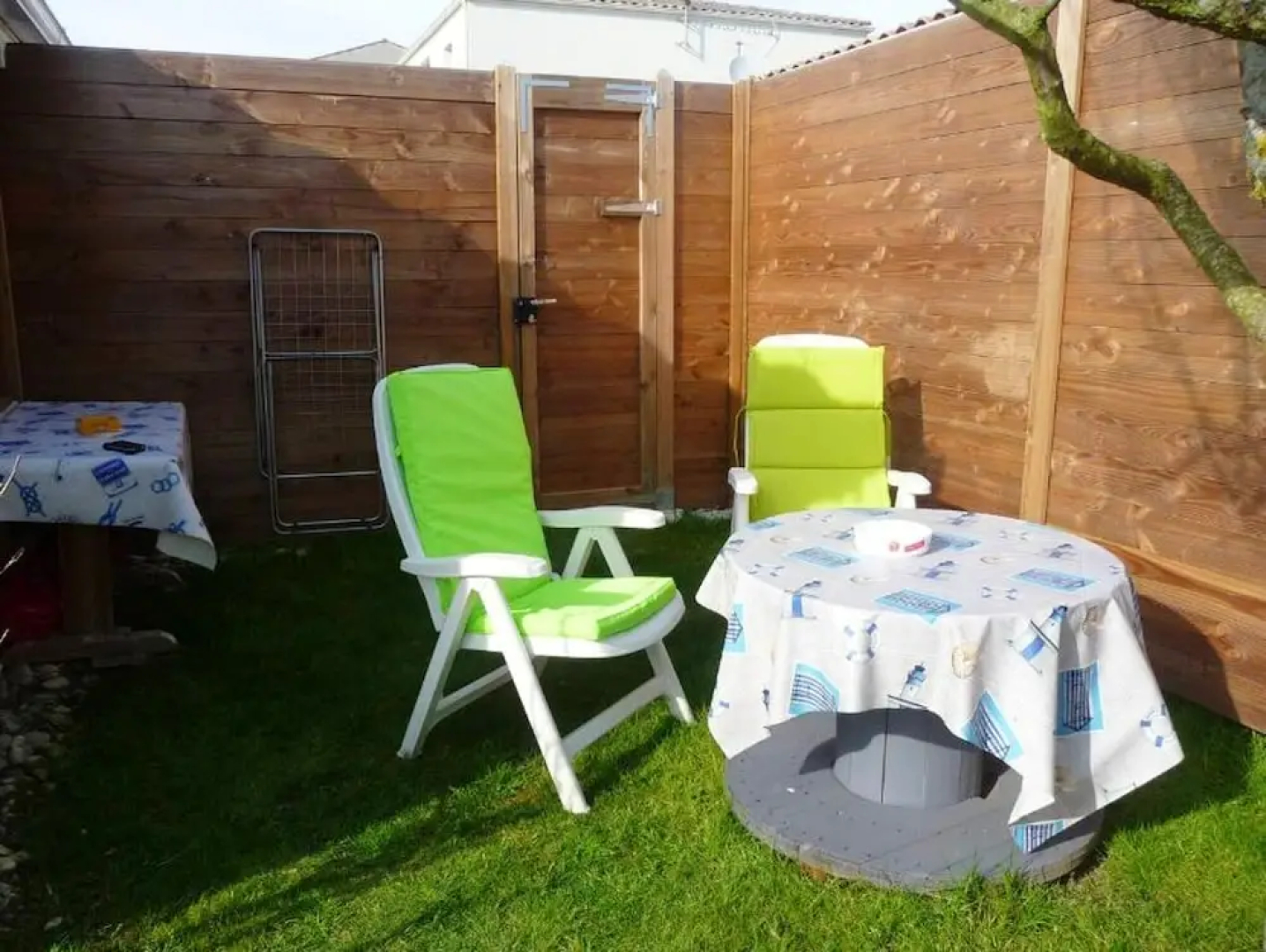 House With 2 Bedrooms In La Rochelle With Enclosed Garden And Wifi