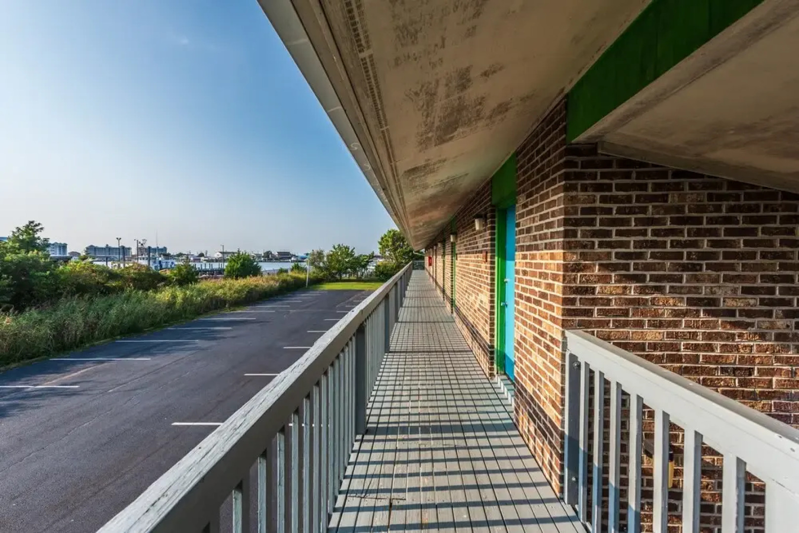 Rodeway Inn at Somers Cove Marina