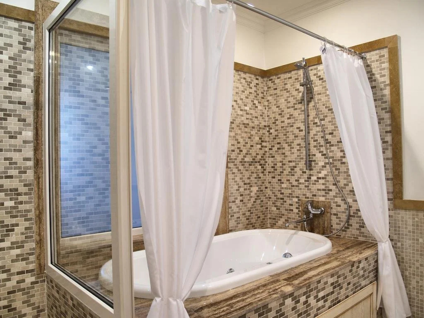 Отель Каспий Премиум