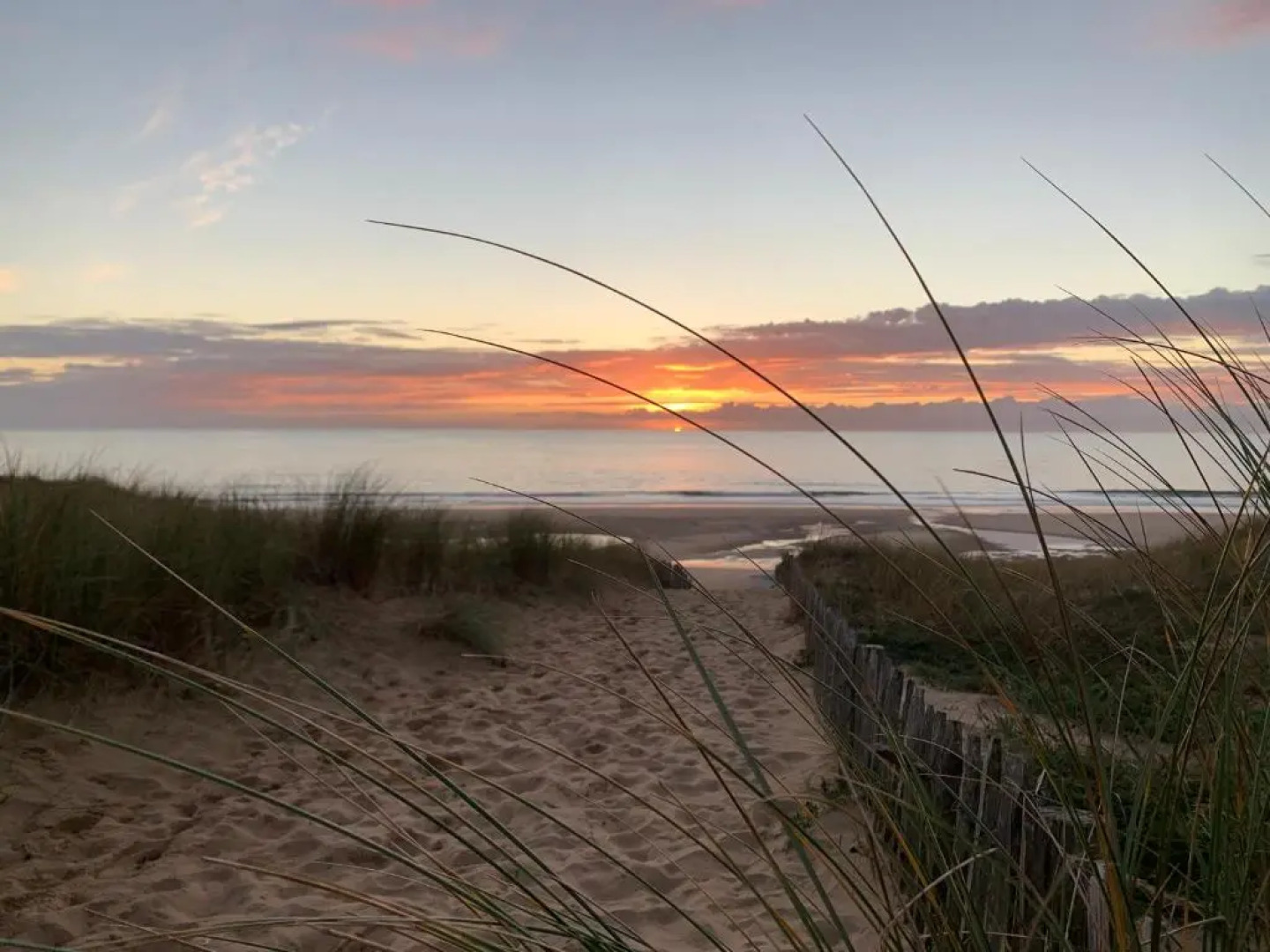 Dortoir de charme 12 lits 600m plage