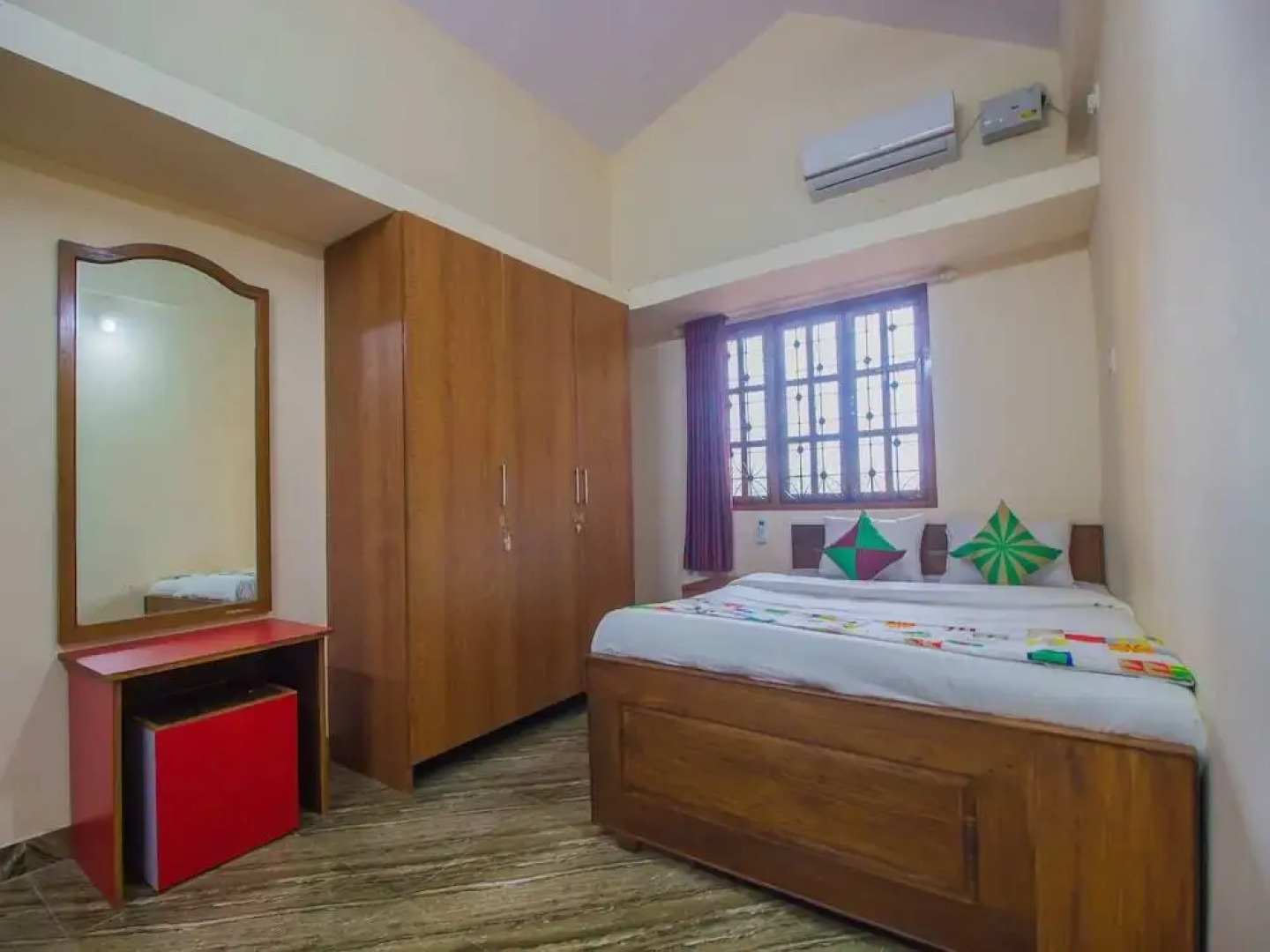 OYO 15804 Home Spacious 2BHK Near Mall De Goa