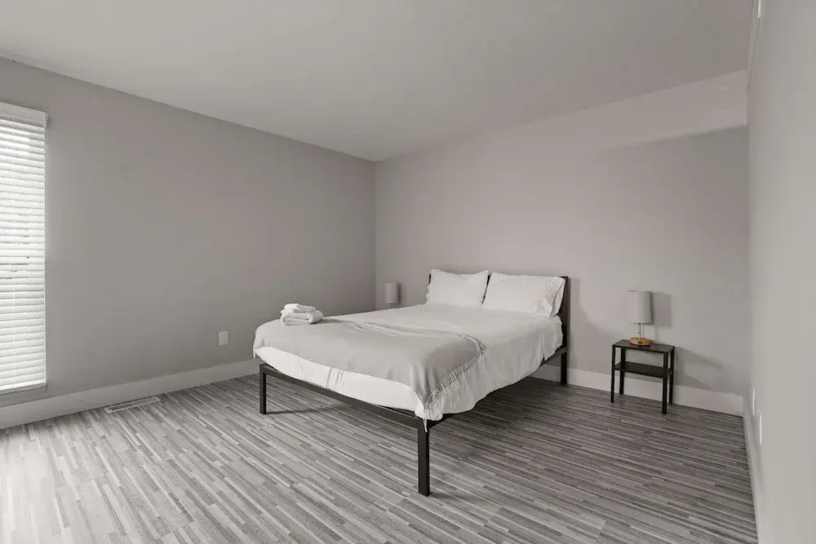 Modern 2BR 2BA Apartment With Pleasant Views