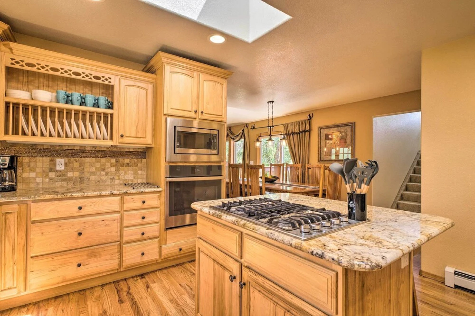 Monument Getaway w/ Hot Tub, 12 Mi to Usaf Academy