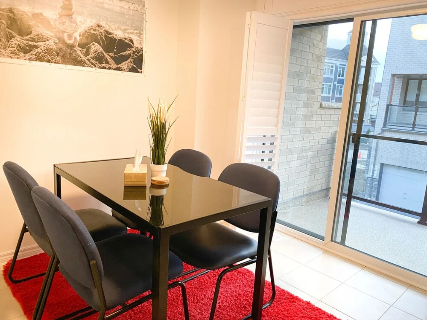 Elegant  Private Master Bed in Townhouse