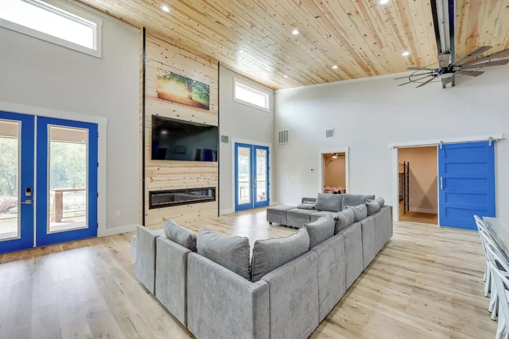 Riverfront 'caddo Shack' Home w/ Views & Fire Pit