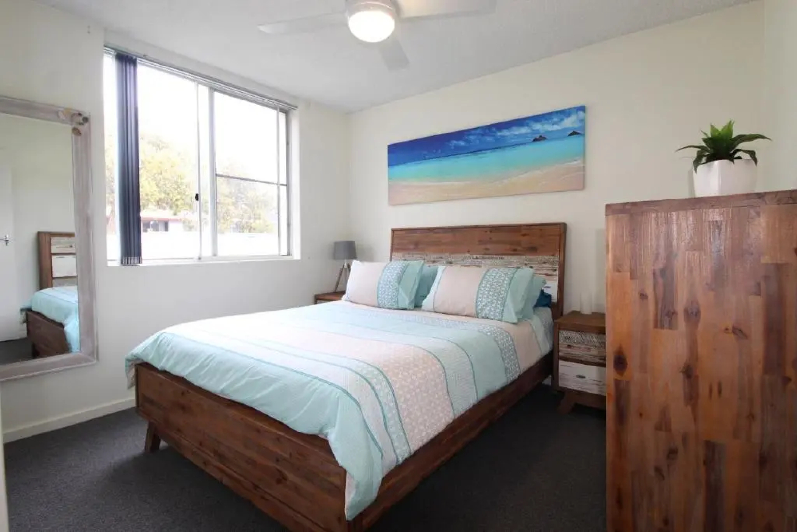 Main Break 1, 1 Main Street,