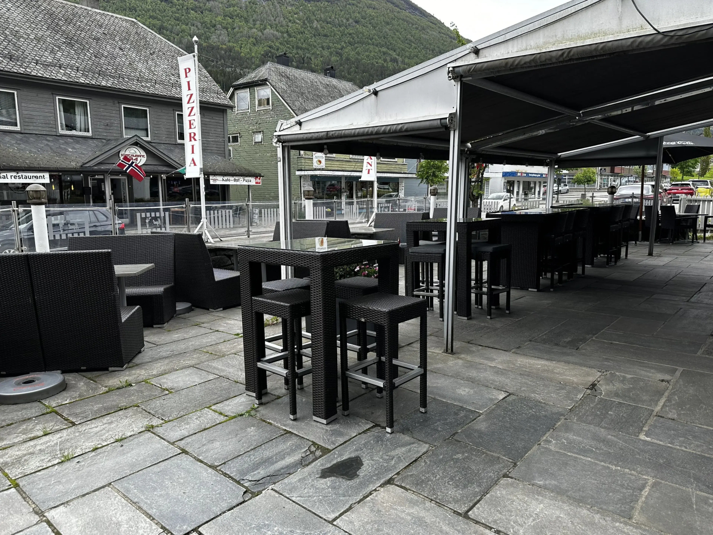 Stryn House Apartments & Hotel