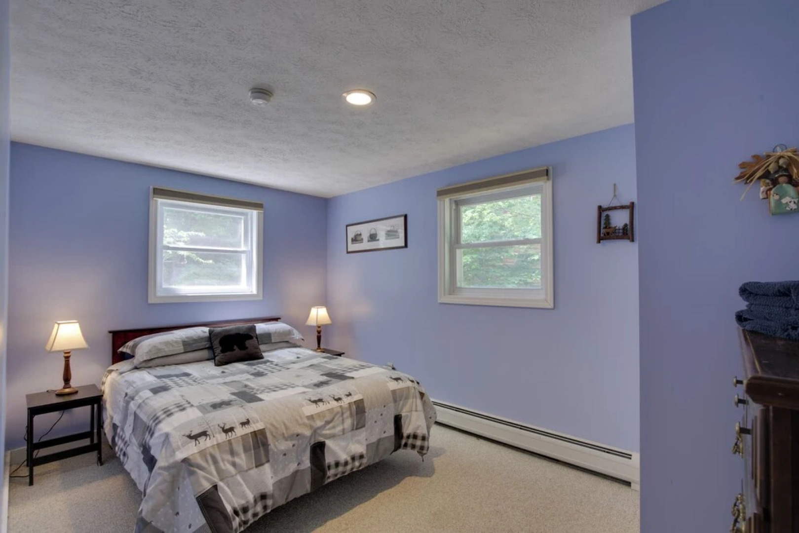 Bethel Chalet w/ Hot Tub: 3 Miles to Sunday River!