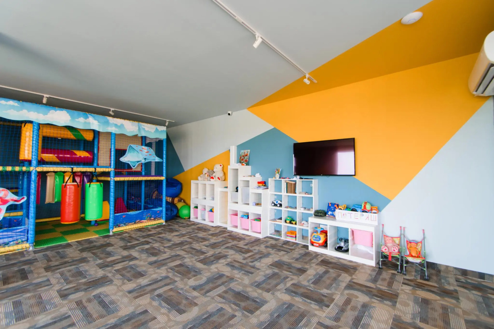 Отель Aquamarine Family Club