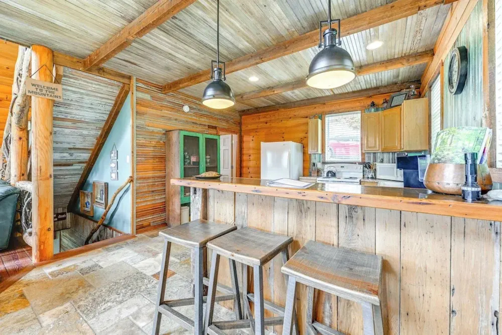 Bryson City Cabin: Hot Tub + Mtn View!
