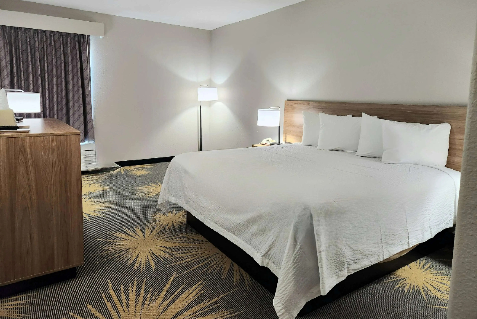 Days Inn by Wyndham LaPlace- New Orleans