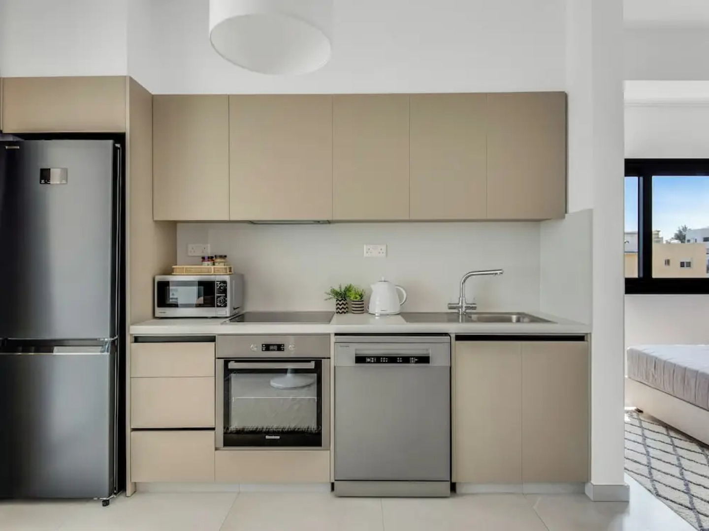 Sanders Elgio - Charming Studio With Balcony