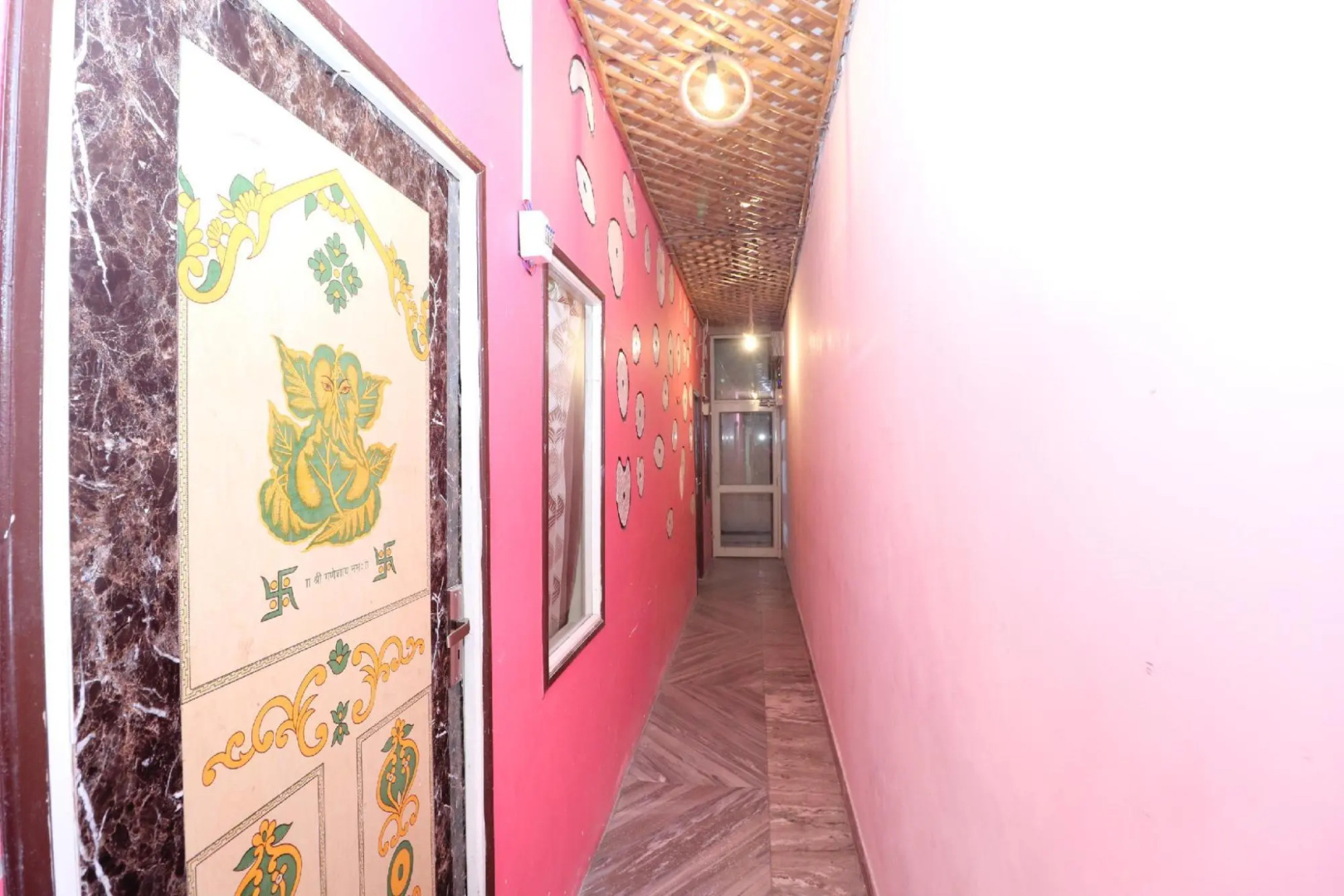Oyo 30935 Appna Ghar Hotel