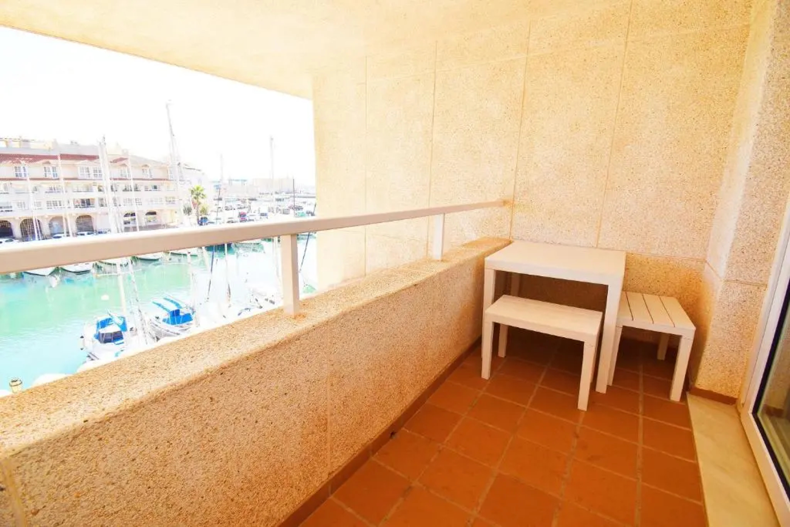 Expoholidays - Apartamentos Puerto Almerimar