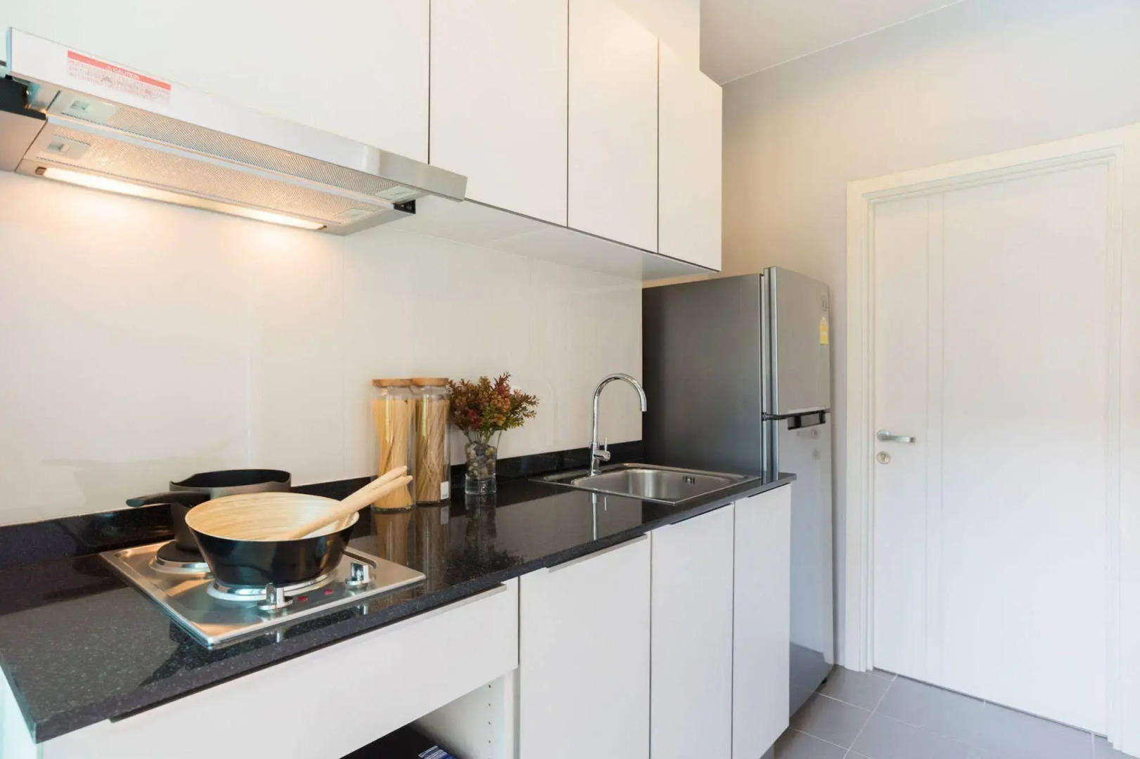 THE BASE Uptown By Favstay