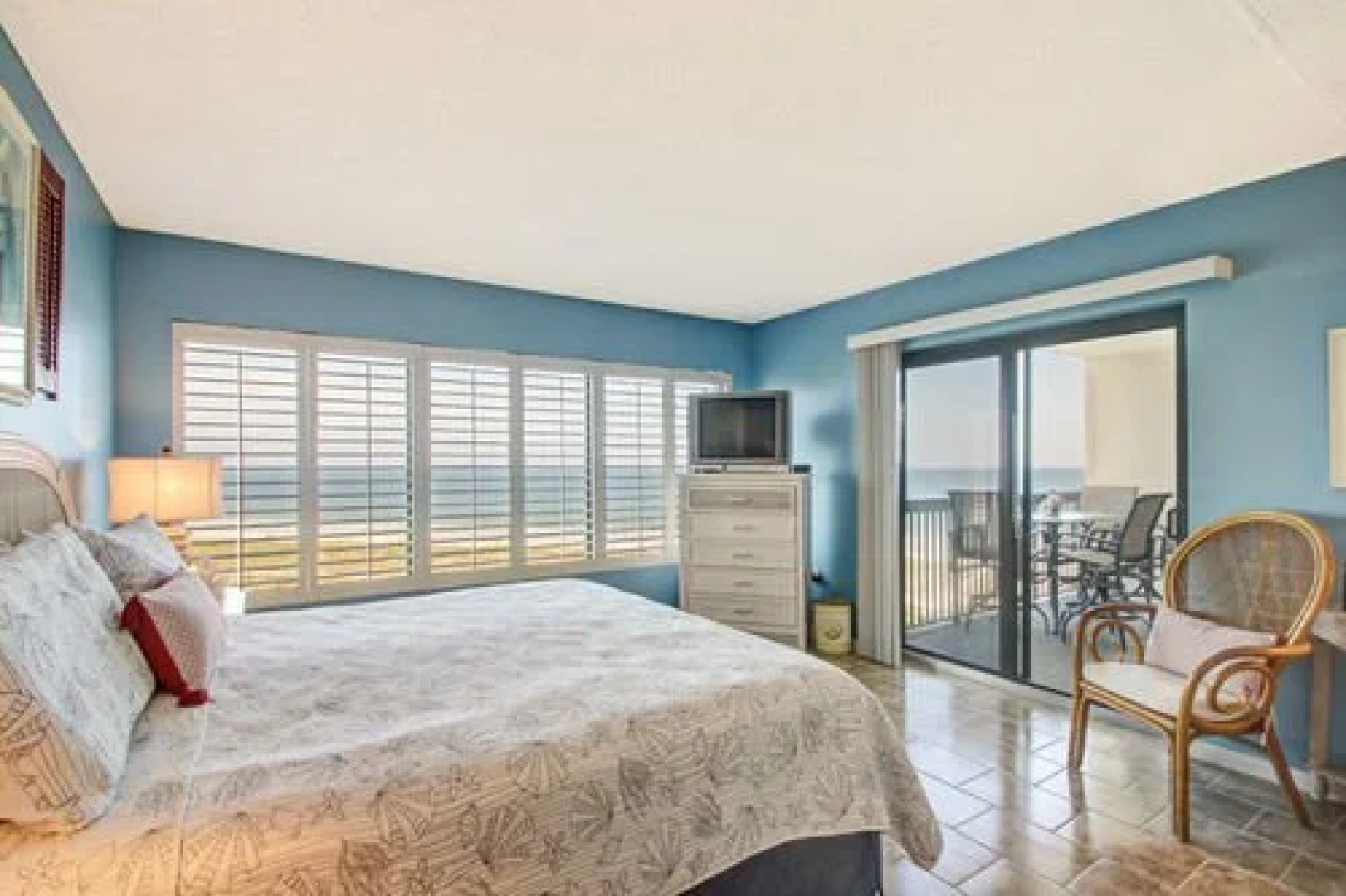 Amelia Surf And Racquet Club condo