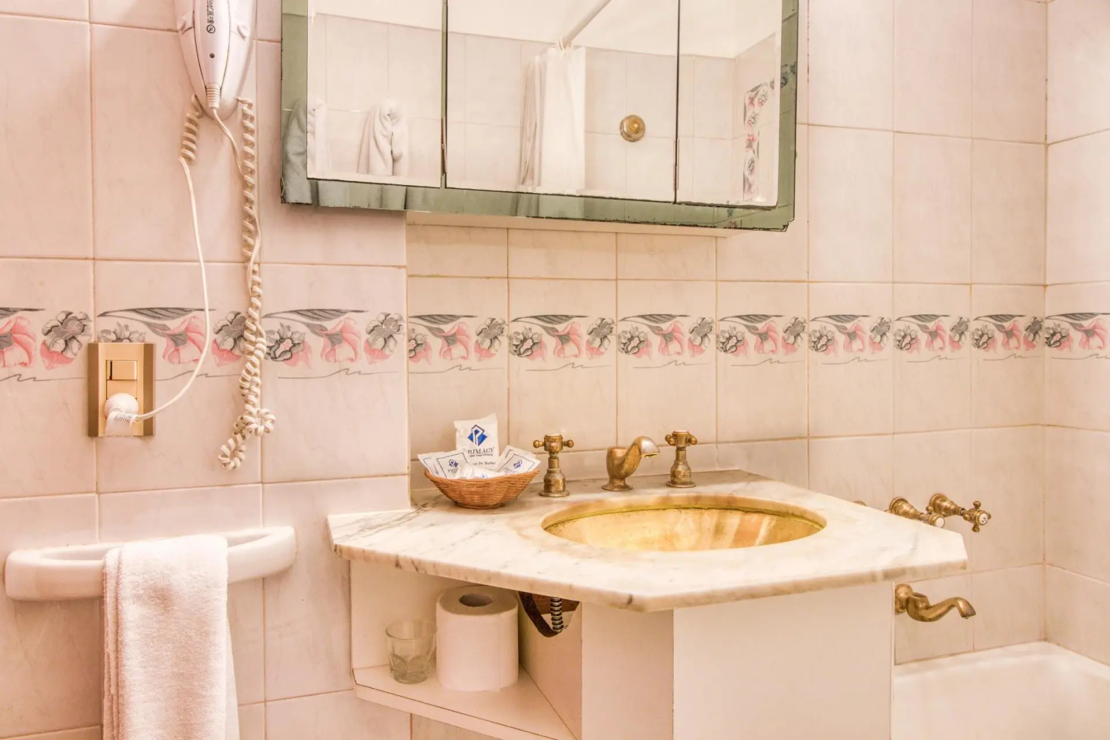 Primacy Apart Hotel