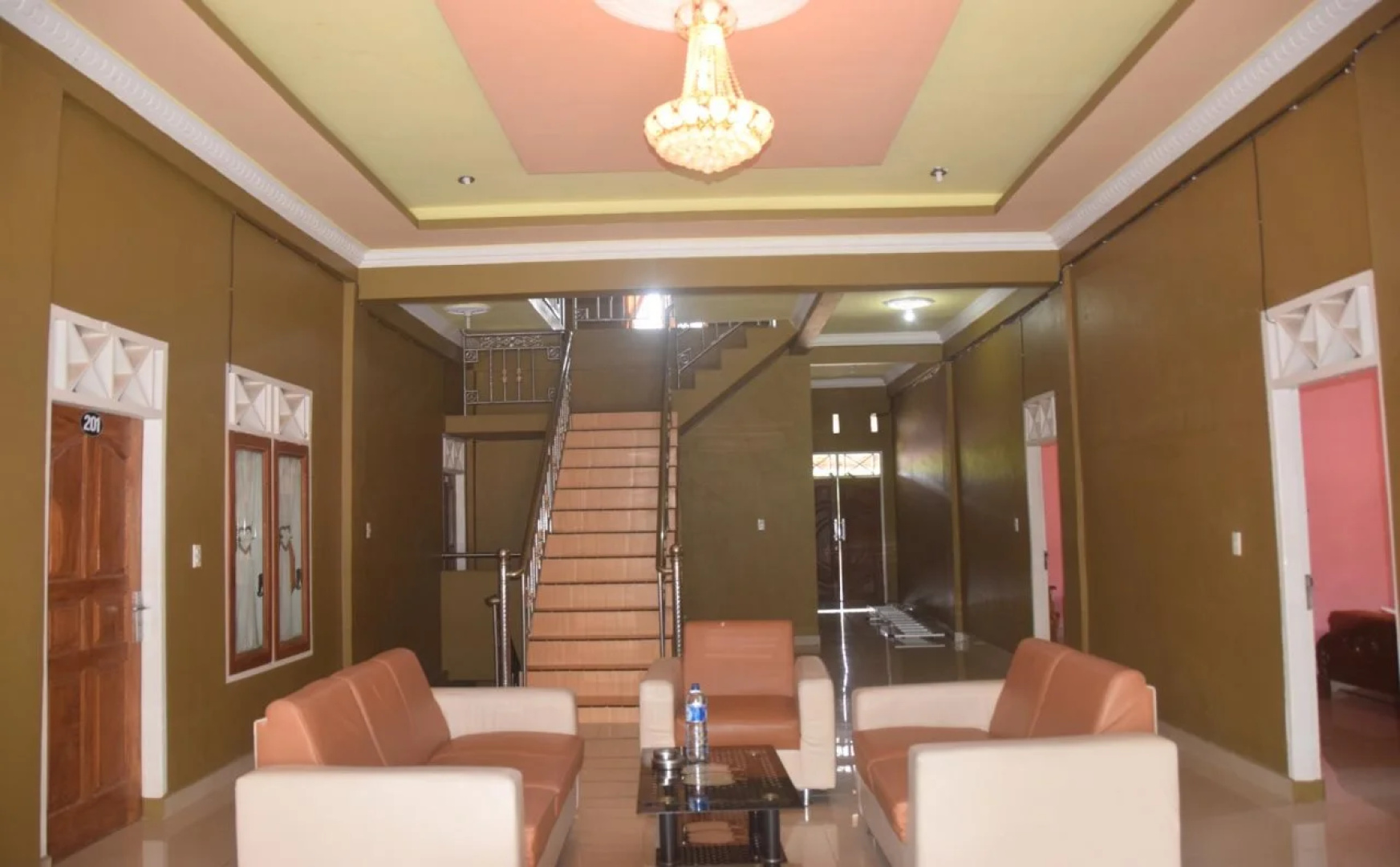 Nanda Inn