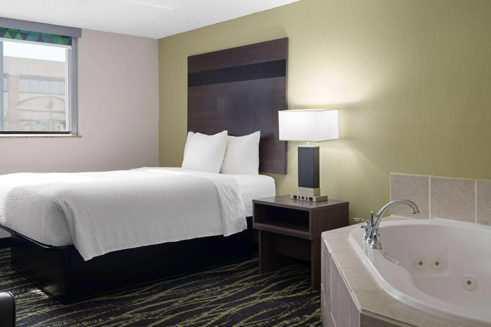 Baymont by Wyndham Liberty MO