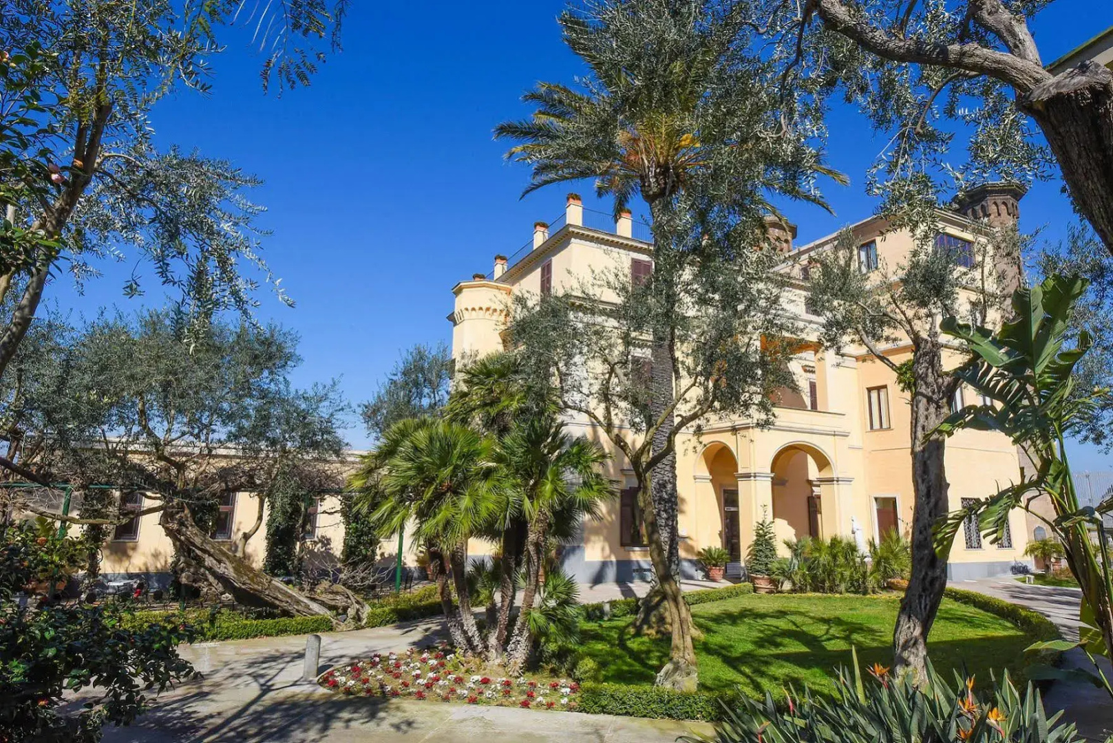Villa Crawford - Religious Hospitality