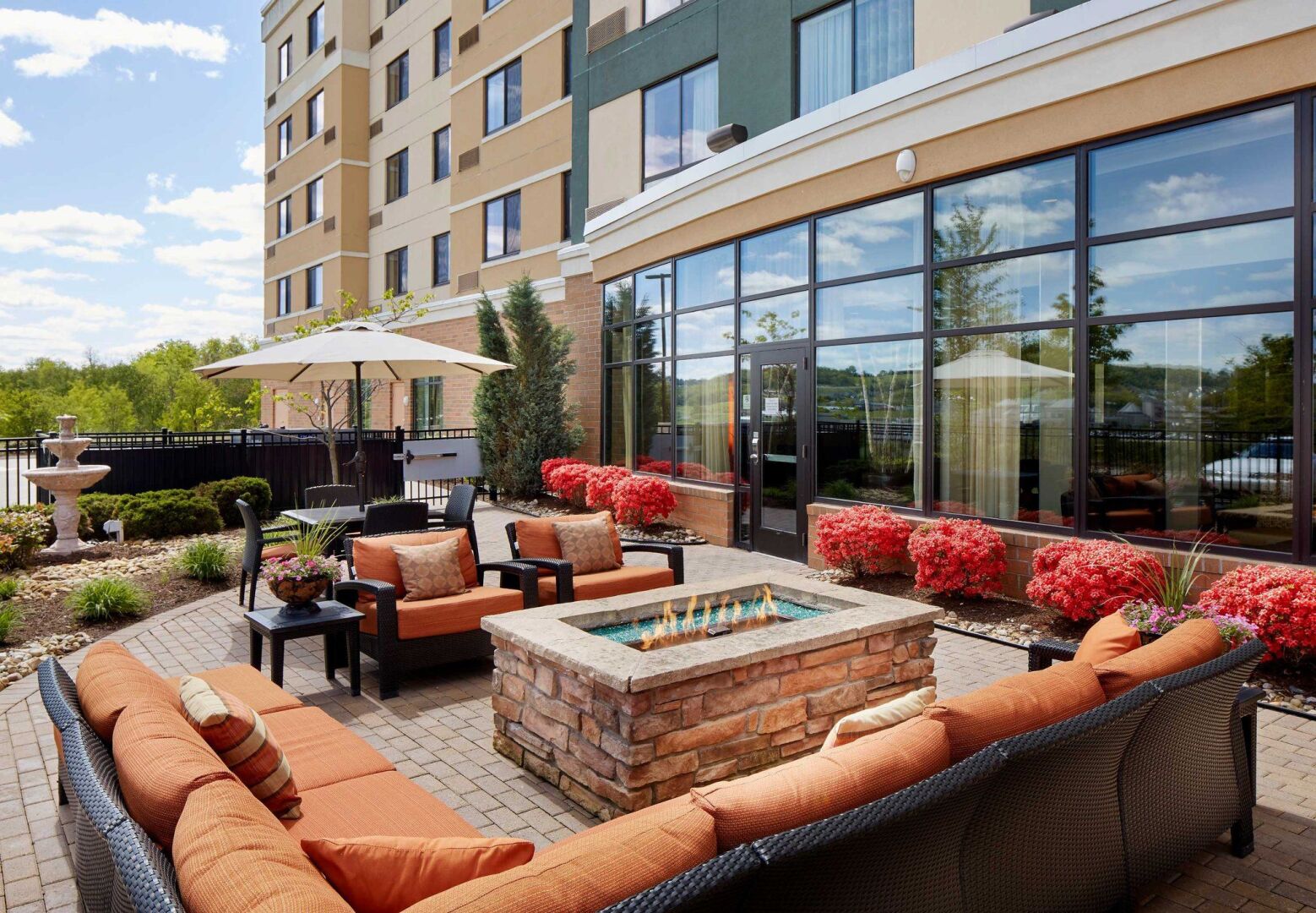 Courtyard by Marriott Pittsburgh Washington/Meadow Lands