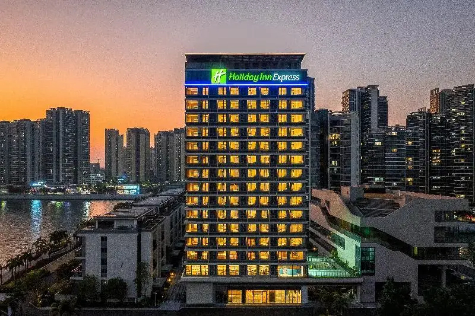 Holiday Inn Express Zhanjiang Coast