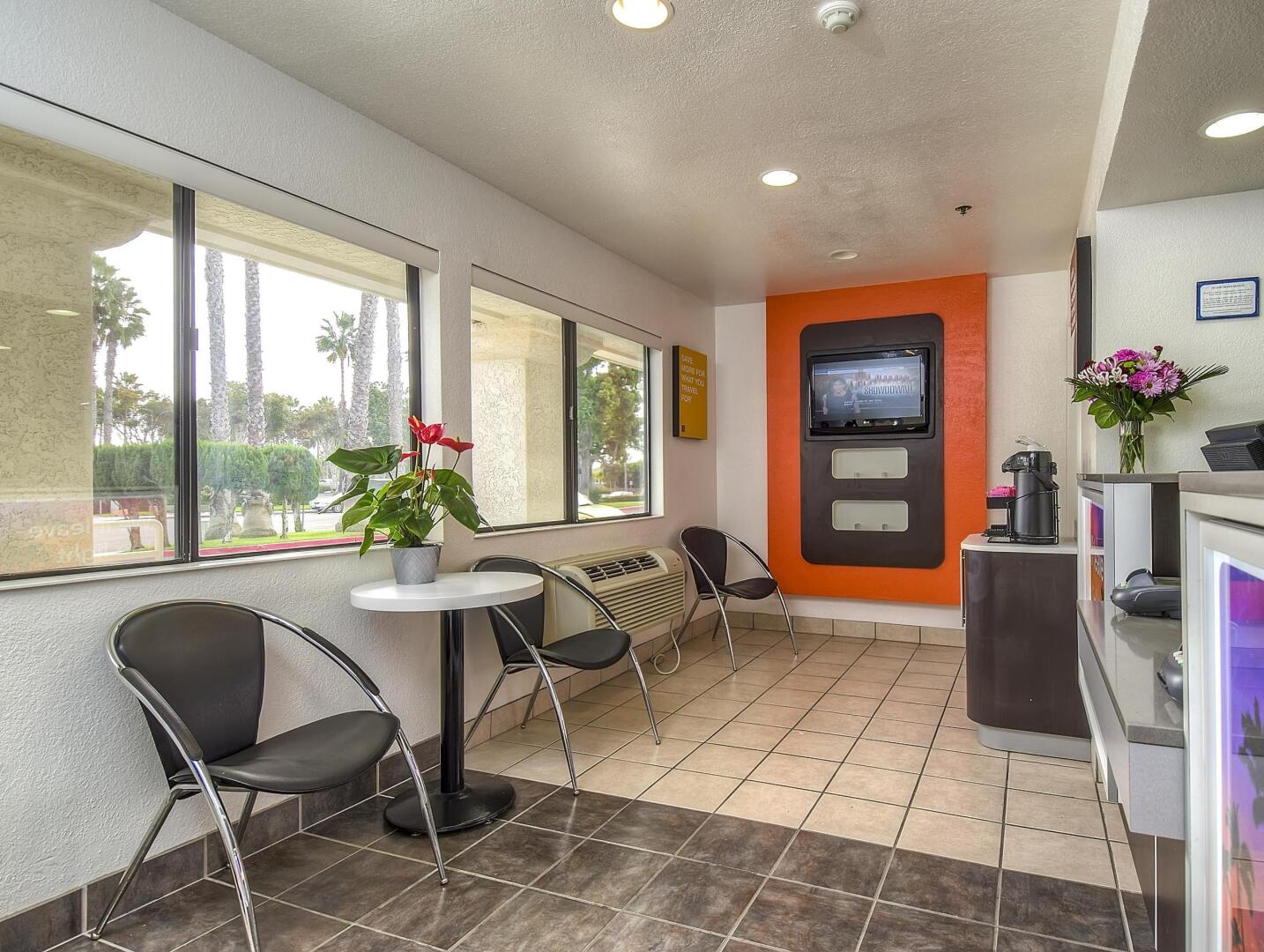 Motel 6 Carlsbad, CA Beach