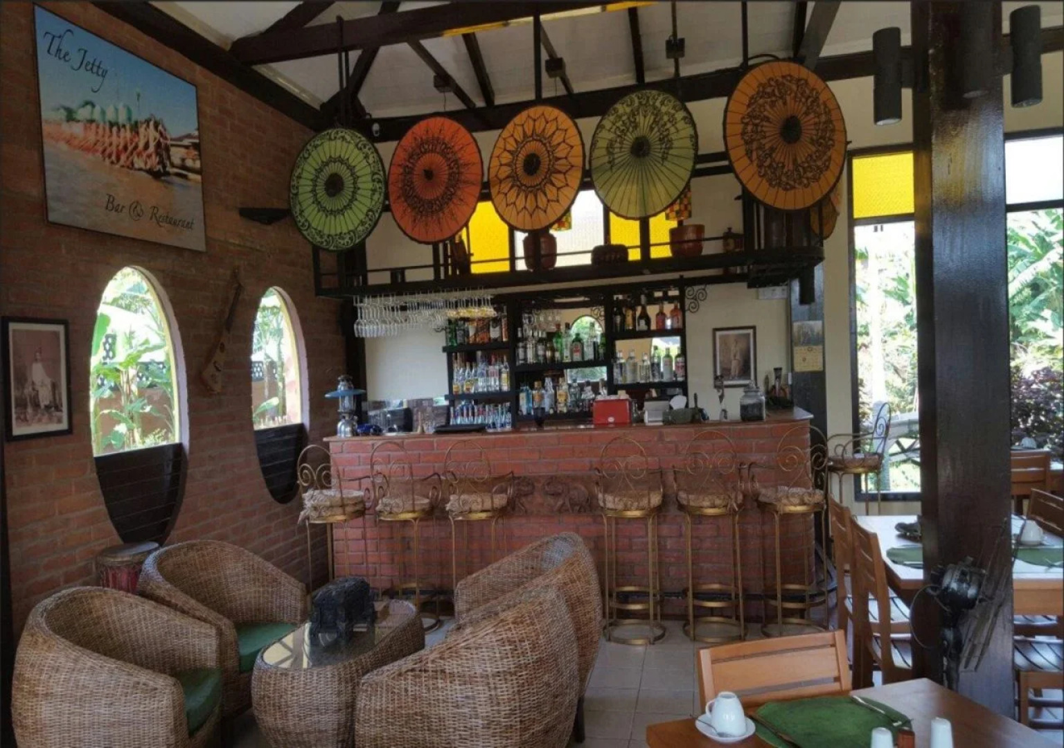 Thanakha Inle Hotel