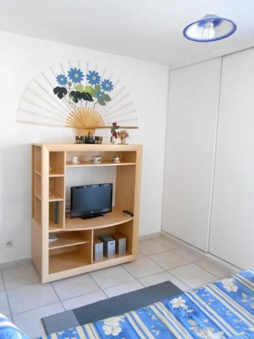 Studio in Draguignan, with Pool Access And Furnished Terrace - 25 Km From the Beach