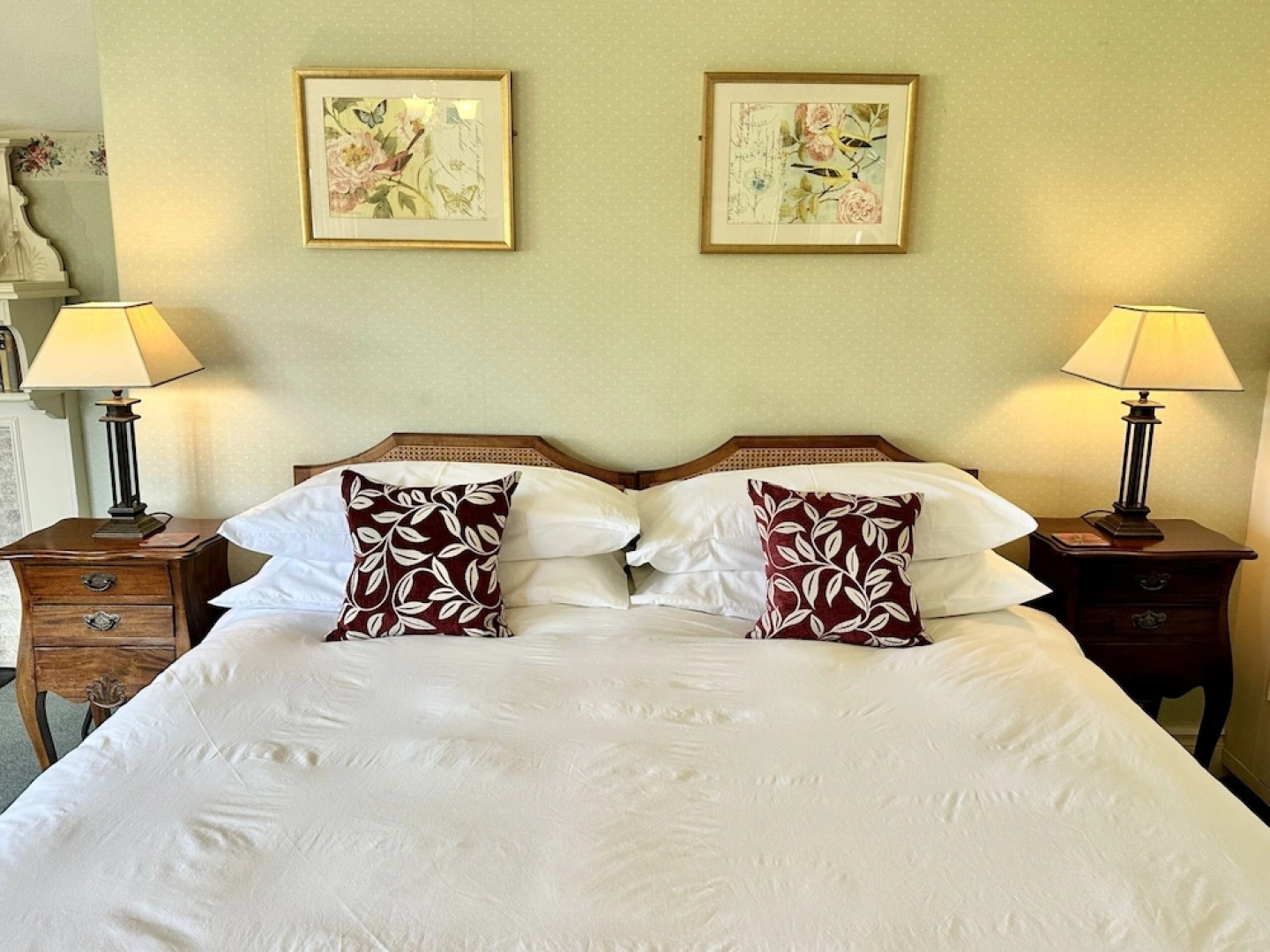 Farthings Hotel and Restaurant