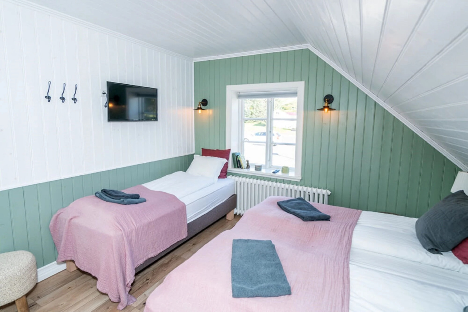 SKYR Guesthouse