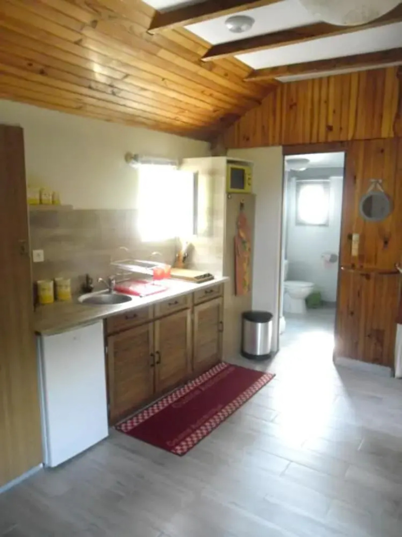 Chalet With one Bedroom in Dives-sur-mer, With Enclosed Garden and Wifi - 500 m From the Beach