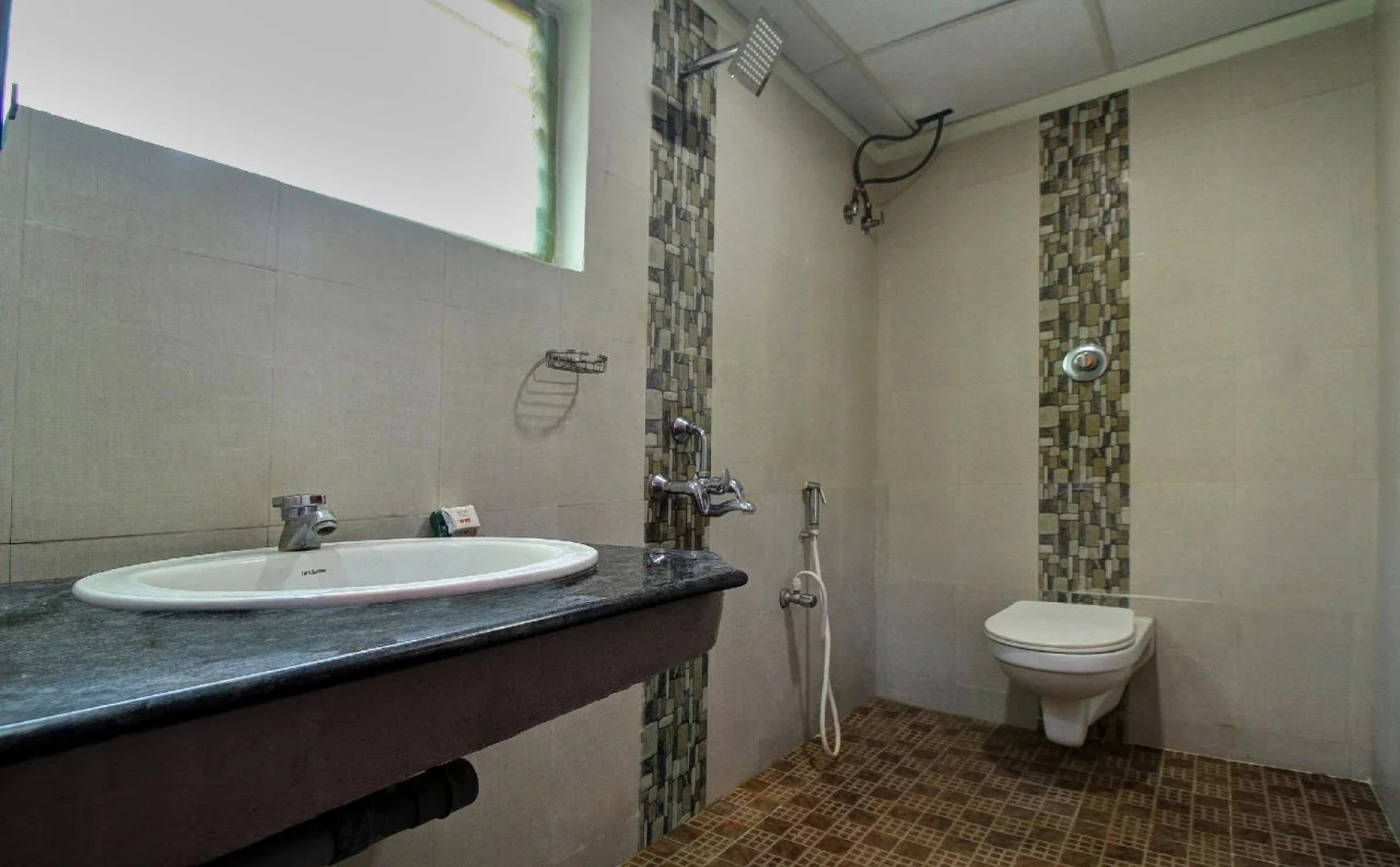 Temple City Lake Inn By OYO Rooms